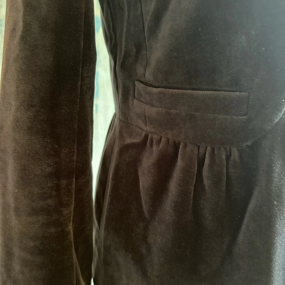 J. Crew Elegant Fitted Women's Blazer. 2T. Smoky Black. Velvet Like. Holidays